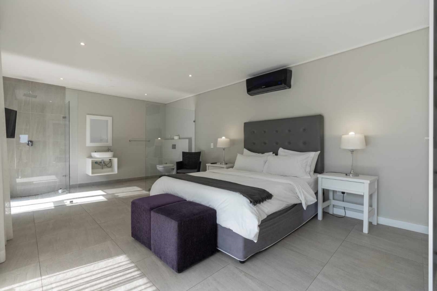 10 Bedroom Property for Sale in Camps Bay Western Cape